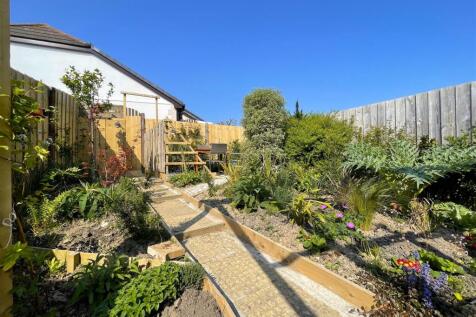 garden .jpg