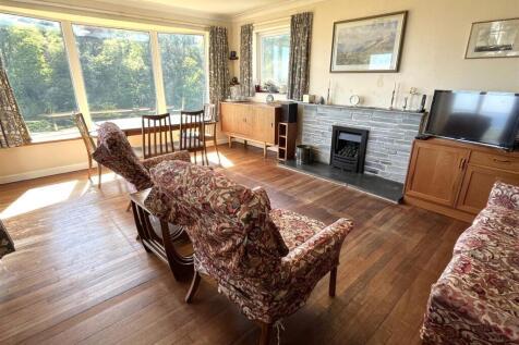 sitting room.JPG
