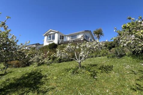 house and garden.JPG