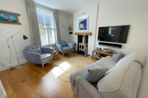 sitting room .jpg