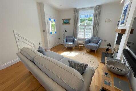 sitting room 2.jpg
