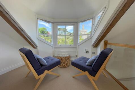 dormer seating .jpg