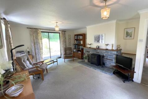 sitting room 2.JPG