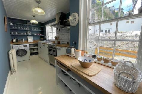 kitchen .jpg