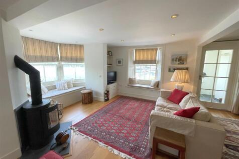 sitting room 8.jpg