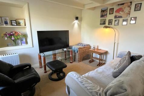 sitting room .JPG