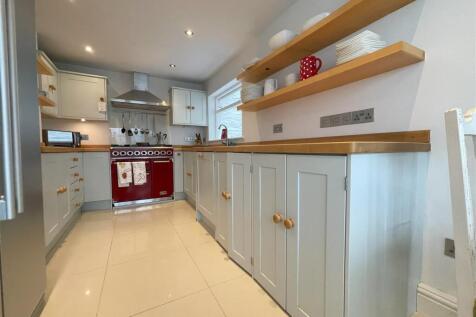 kitchen 3.jpg