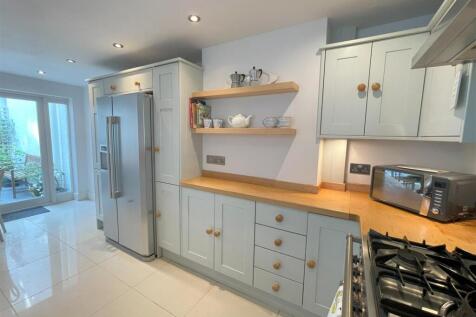 kitchen 5.jpg