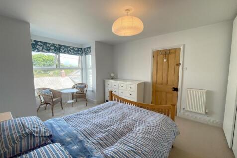 bedroom two 2.jpg