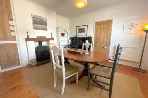 dining room 2.jpg