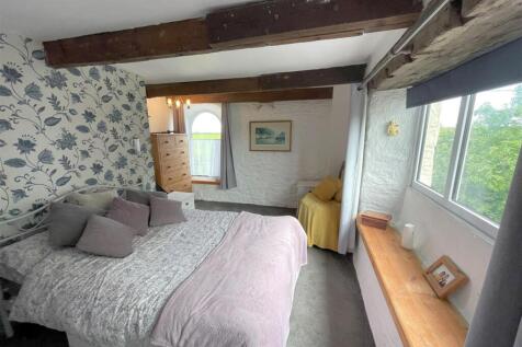 bedroom two.jpg