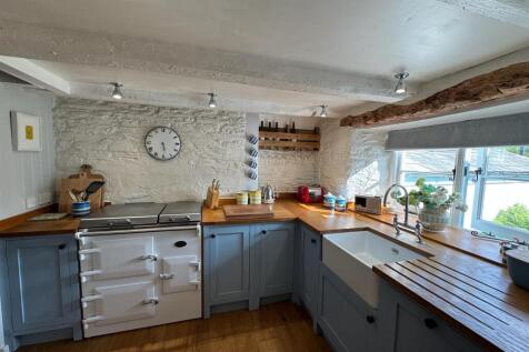 kitchen 2.jpeg