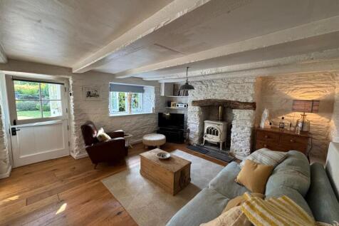 sitting room.jpeg