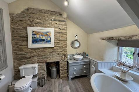 bathroom.jpeg