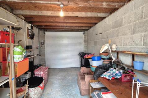 Garage.jpg
