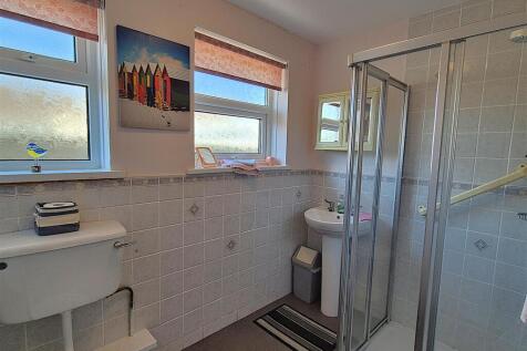 Shower room.jpg