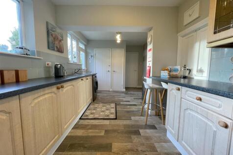 Kitchen 3.jpg