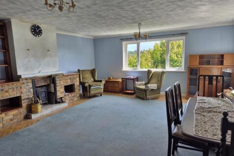 Living room.jpg