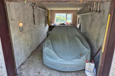 Garage.jpg