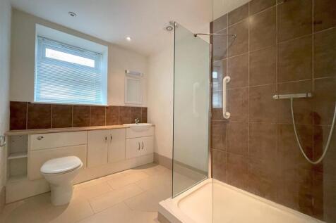 Shower room .jpg