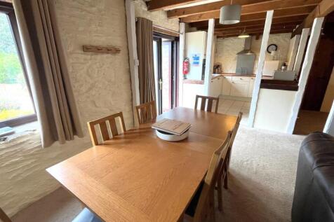 dining area.jpg