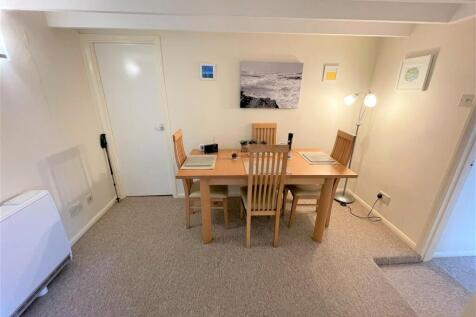 Dining Room.JPG