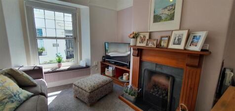 sitting room.jpg