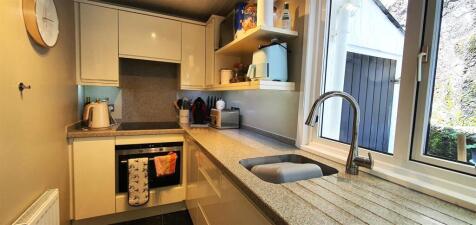kitchen 1.jpg