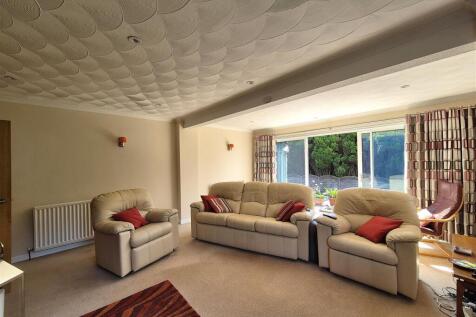 Sitting room (3).jpg