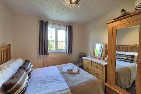 Bedroom 3.jpg