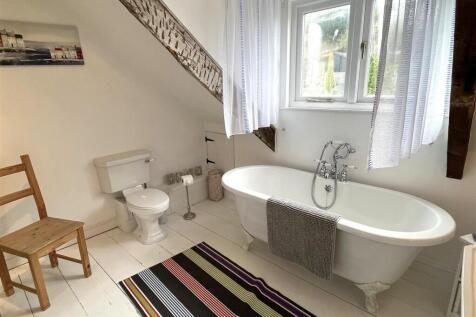 bathroom.JPG