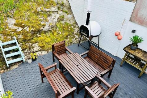Terrace 2.jpeg