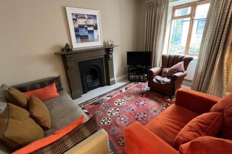 sitting room.JPG