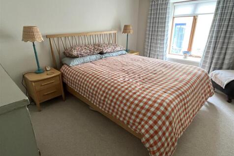 bed1.JPG