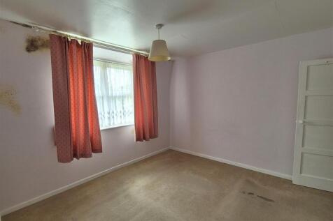 Front Bedroom