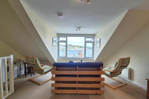Loft room.jpg