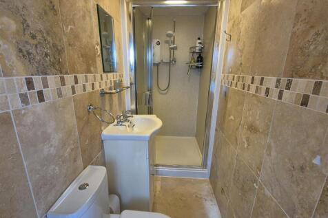 Shower room.jpg