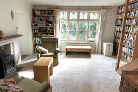 sitting room 2.JPG