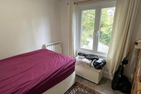 bed 2.JPG