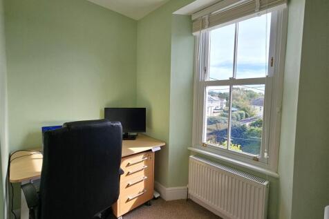 Bedroom 4/office
