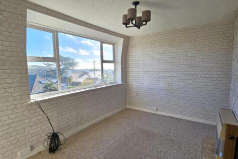 bedroom, sitting room