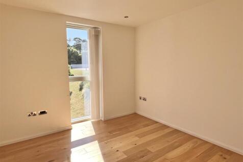 Bedroom: