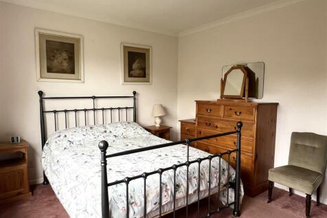 Bedroom - En-Suite