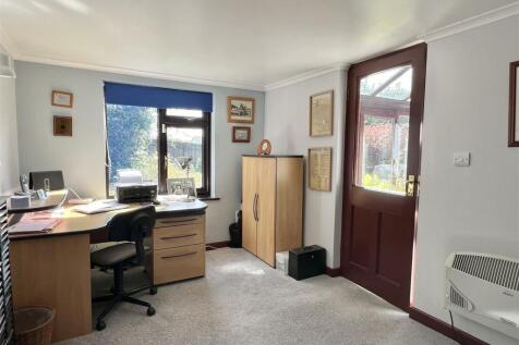 Study/Bedroom 4