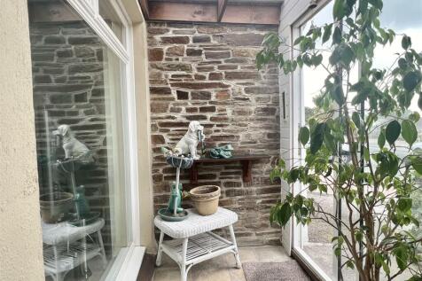 Entrance Porch