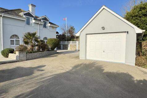 Double Garage
