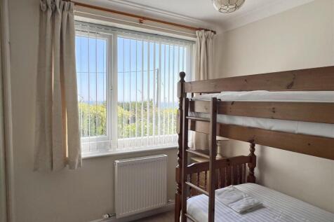 Bedroom: