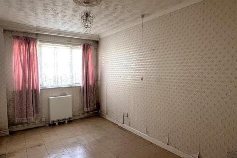 Bedroom: