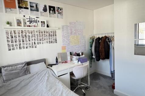 Bedroom Two (2)