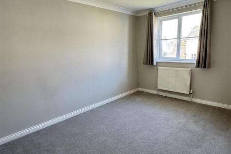 Bedroom 1: